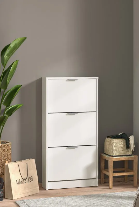 Schuhschrank Veliko 03, Farbe: Weiß, drei Kipptüren, Griffe: Grau, Maße: 119 x 58 x 18 cm, drei Fächer, schlichtes Design, ABS-Kantenschutz
