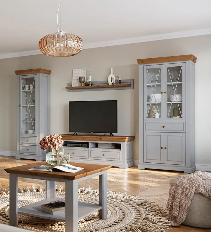 Wohnzimmer Komplett - Set B Gimone, 5-teilig, finnische Kiefer, in Grau, Griffe aus Holz, Landhausstil, zwei Vitrinen, ein Wandregal