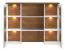 Vitrinenaufsatz für Kommode Oulainen 06, Farbe: Weiß / Eiche - Abmessungen: 105 x 138 x 28 cm (H x B x T), mit 2 Türen und 8 Fächern