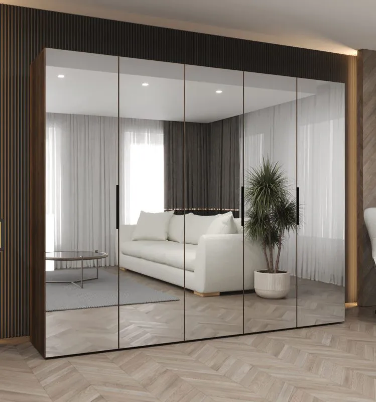 Kleiderschrank / Drehtürenschrank mit fünf Spiegeltüren | Farbe: Walnuss | 2,5 Meter breit | Griffe: Schwarz | drei Fächer | drei Kleiderstangen | Soft-Close