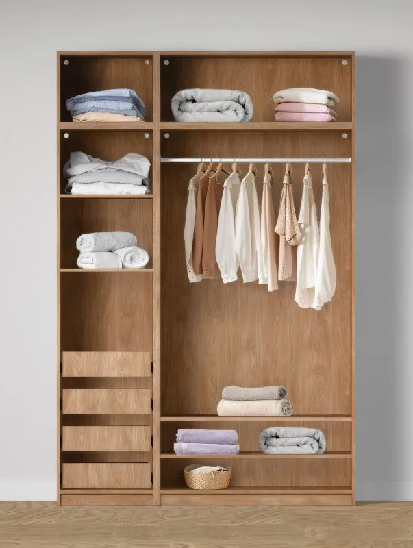 Offener Kleiderschrank | 4 Innenschubladen | Farbe: Eiche Puccini | 7 Fächer | 1 Kleiderstange | Maße: 154 x 55 x 234 cm | Universelles Design | 4 Holzeinlegeböden