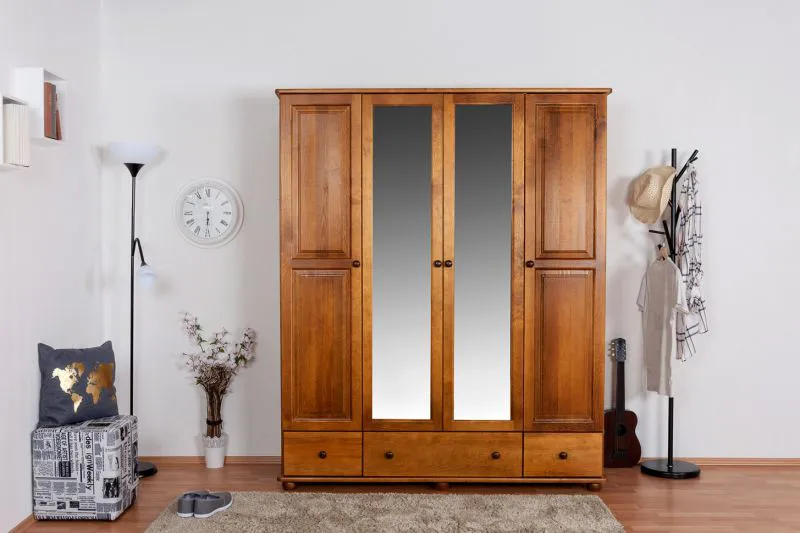 162 cm breiter Kleiderschrank mit 4 Türen, 8 Fächern und 3 Schubladen aus Massiv-Holz | Farbe: Eiche Rustikal | Tiefe: 60 cm Abbildung